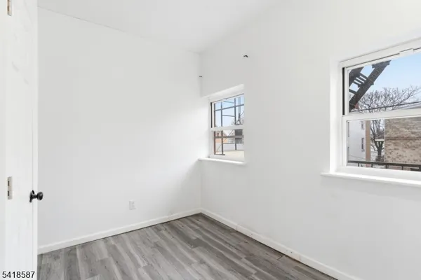 $2,000 | 5 Elm Street, Unit 3, Newark, NJ 07102