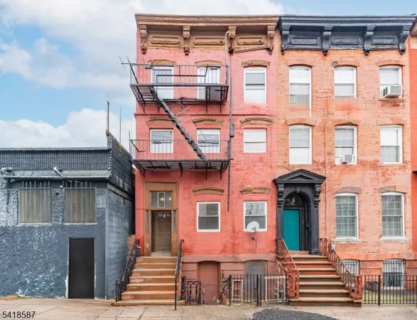 $2,000 | 5 Elm Street, Unit 3, Newark, NJ 07102