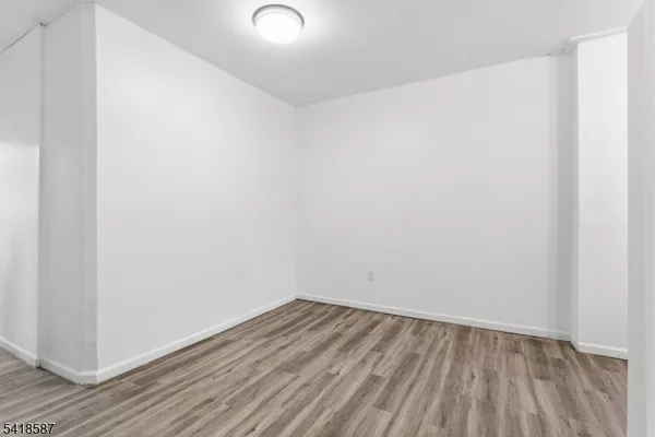 $2,000 | 5 Elm Street, Unit 3, Newark, NJ 07102