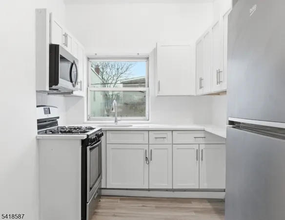 $2,000 | 5 Elm Street, Unit 3, Newark, NJ 07102