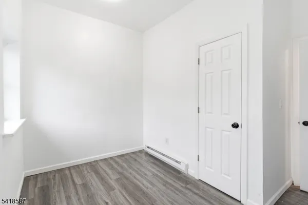 $2,000 | 5 Elm Street, Unit 3, Newark, NJ 07102