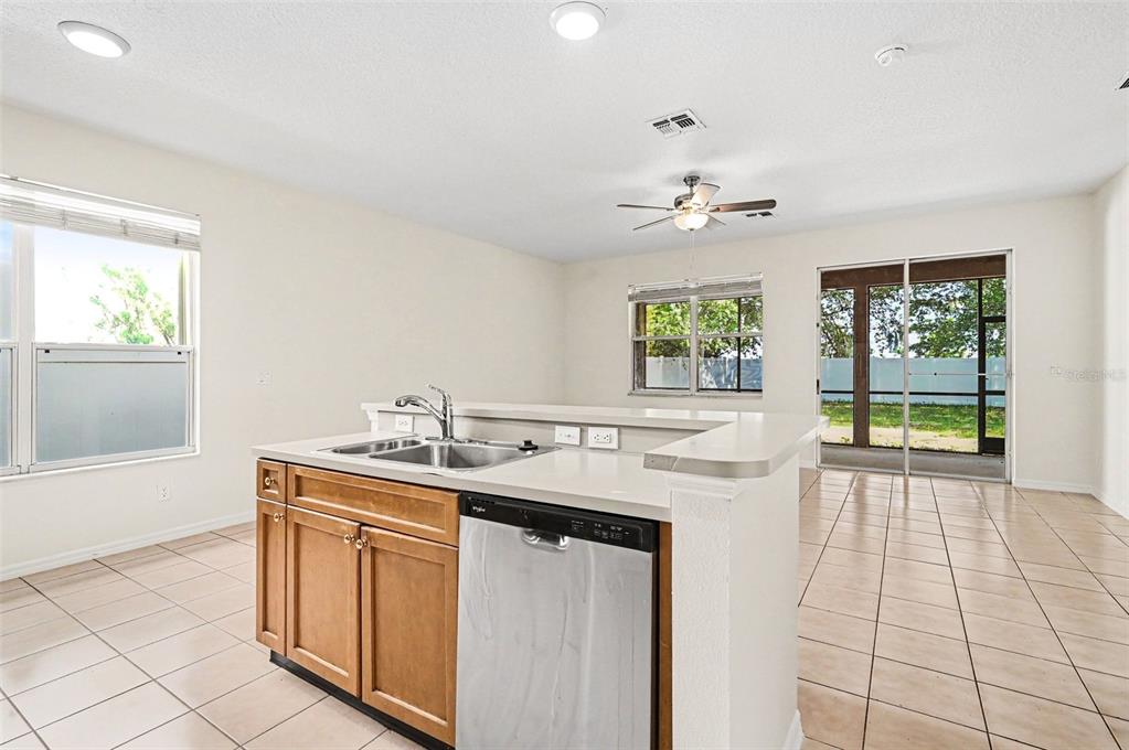 13450 Sunkiss Loop Windermere, FL 34786 - Photo 4 of 16