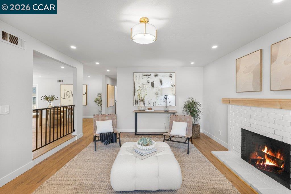 51 Sota Place San Ramon, CA 94583 - Photo 5 of 33