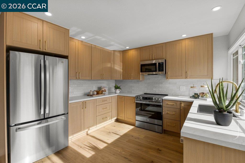 51 Sota Place San Ramon, CA 94583 - Photo 9 of 33