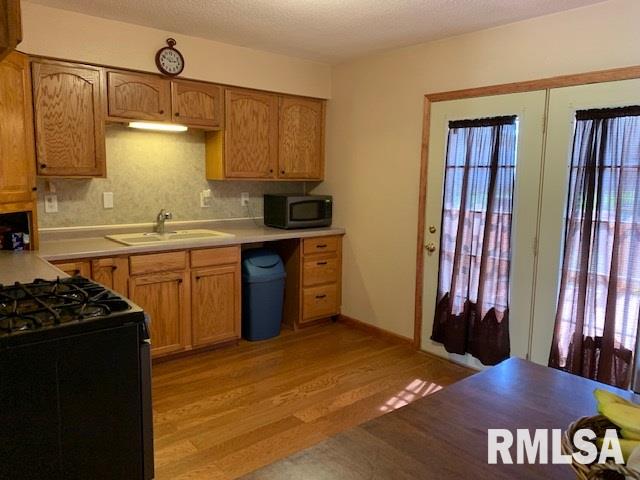 2430 Dunham Street Clinton, IA 52732 - Photo 7 of 24 Gallery Image 7