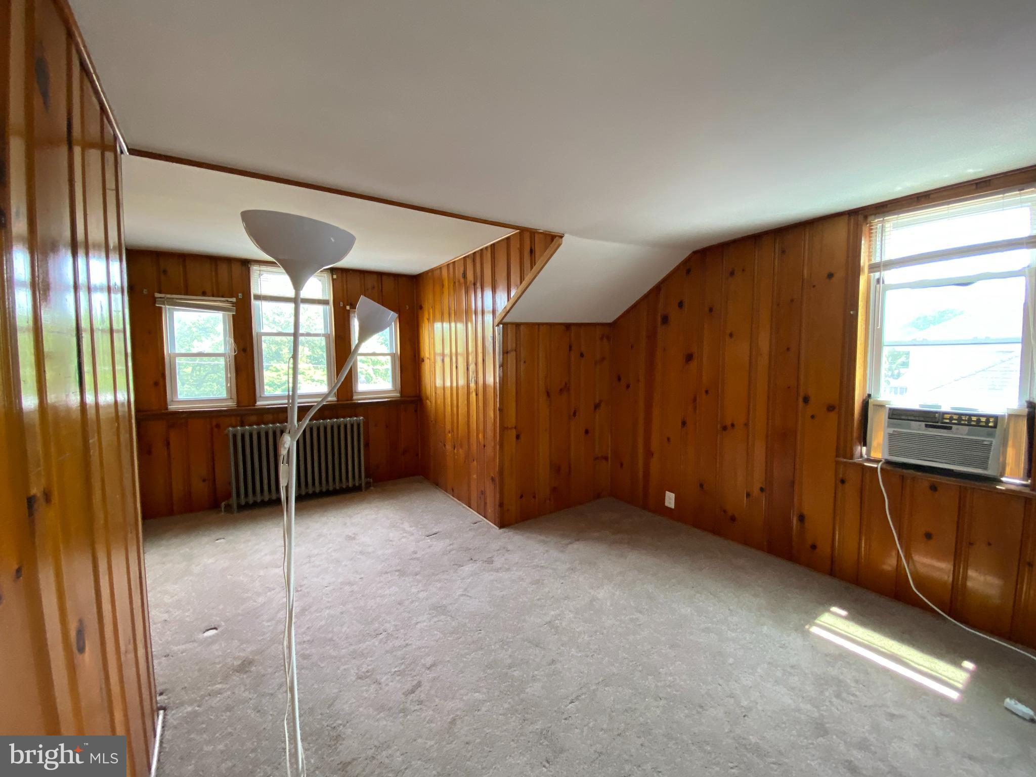 169 Kinsman Road Florence, NJ 08518 - Photo 14 of 21 Gallery Image 14
