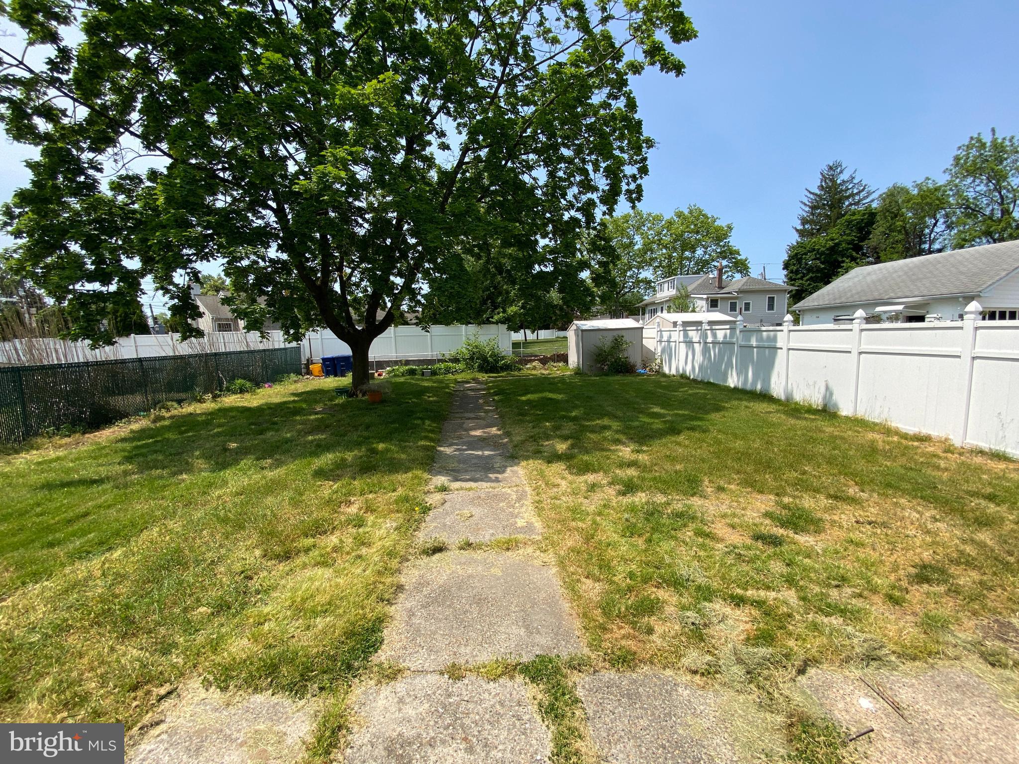 169 Kinsman Road Florence, NJ 08518 - Photo 20 of 21 Gallery Image 20