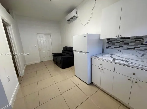 $1,300 | 23160 Southwest 113 Passage, Unit 2, Miami, FL 33170