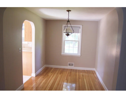 133 Vincent Road Dedham, MA 02026 - Photo 3 of 6 Gallery Image 3