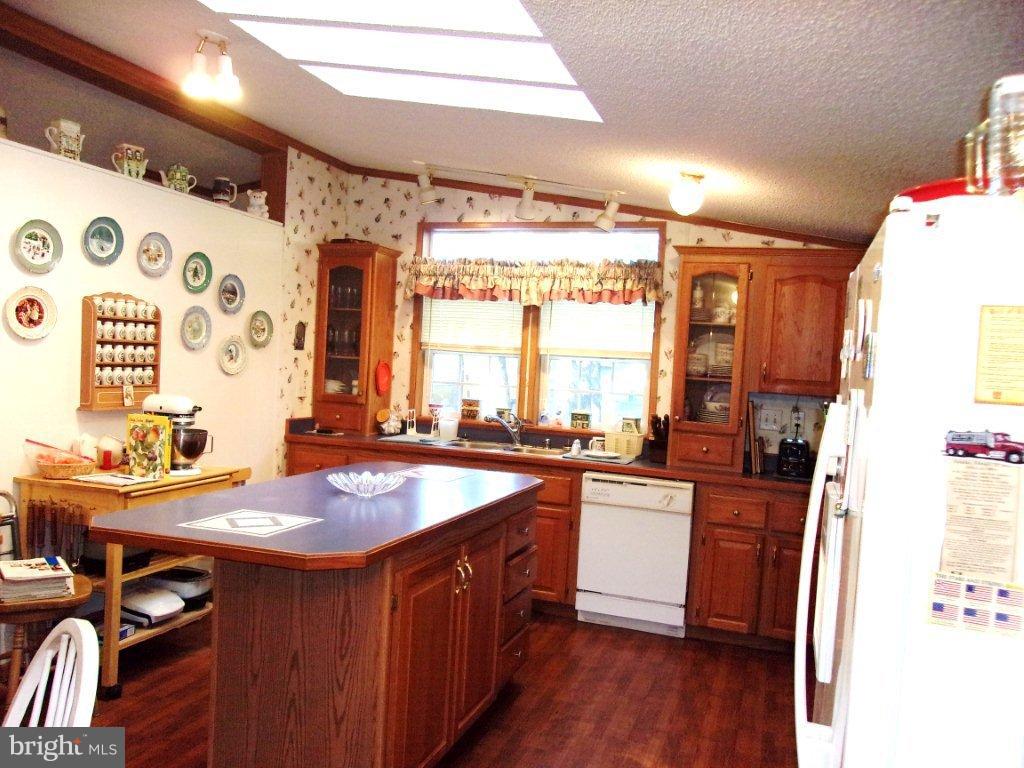 358 Newcomer Road Windsor, PA 17366 - Photo 3 of 26