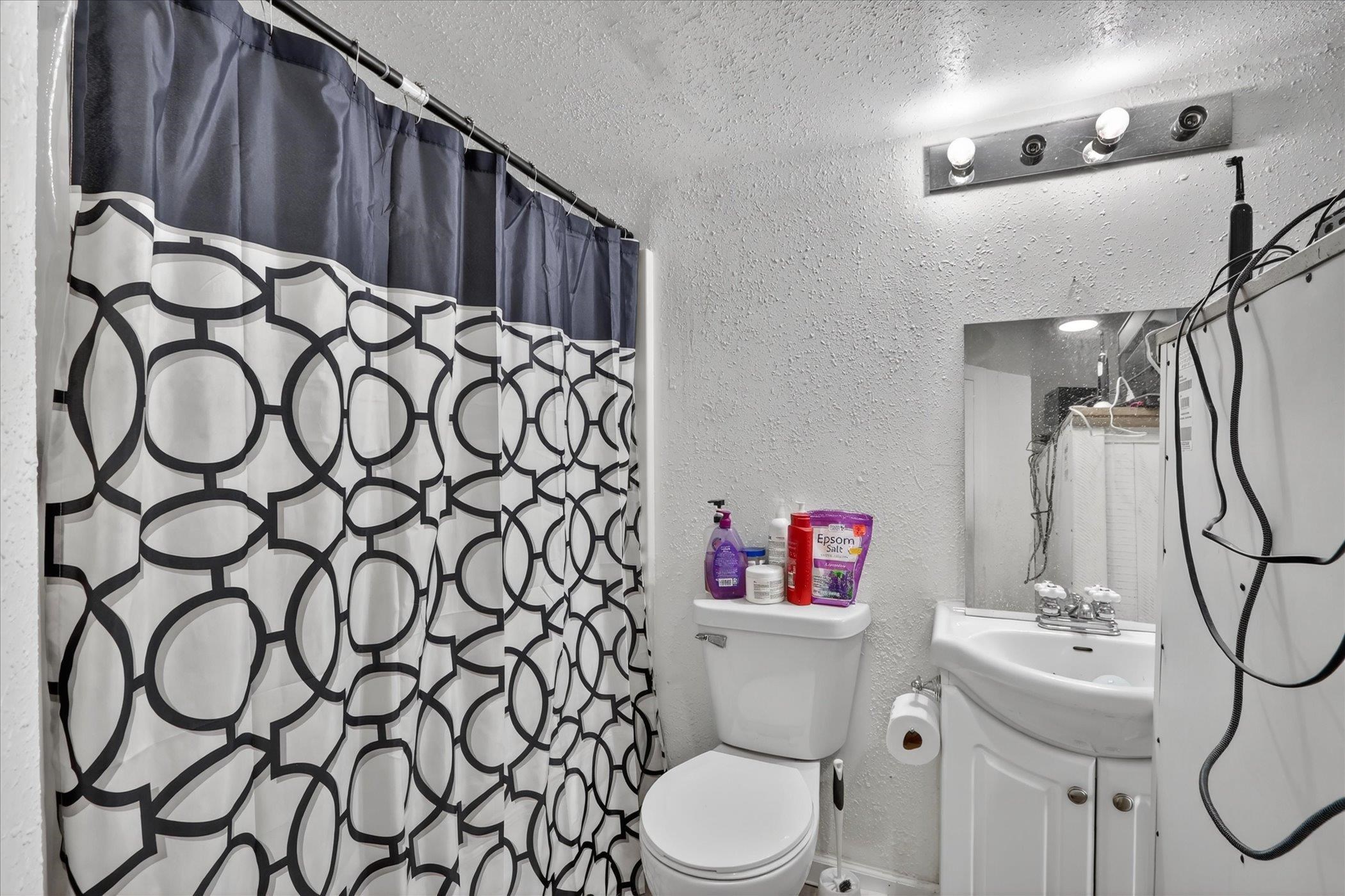 236 Chestnut Avenue Beloit, WI 53511 - Photo 27 of 35