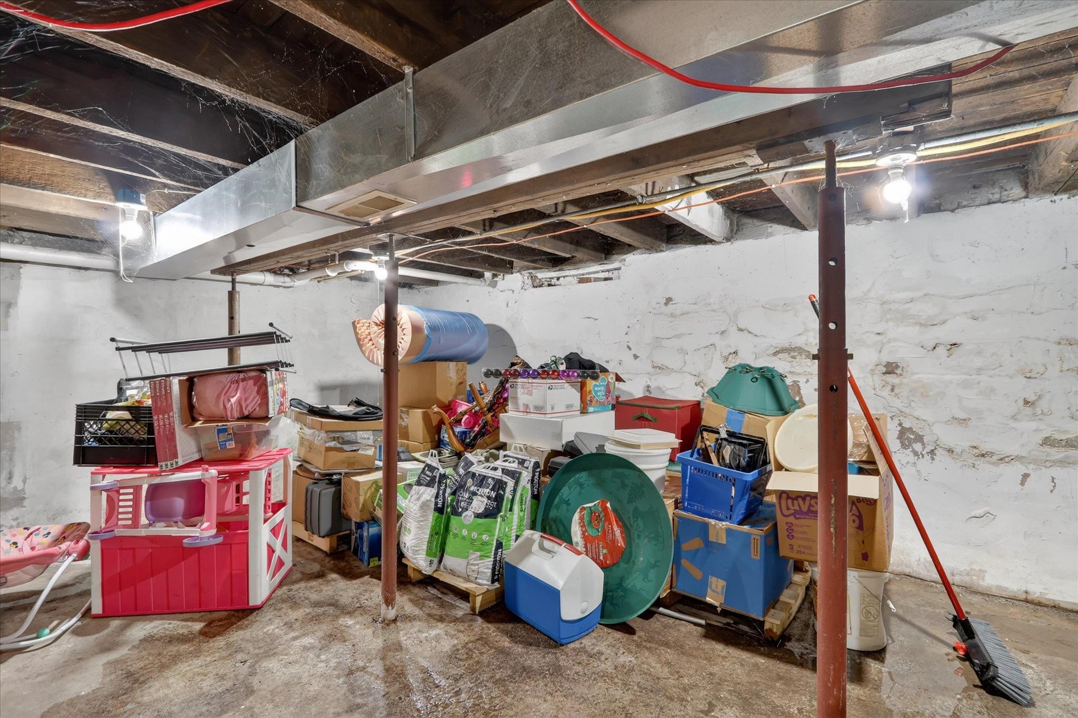 236 Chestnut Avenue Beloit, WI 53511 - Photo 28 of 35