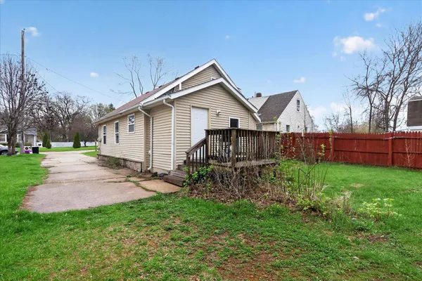 $199,900 | 236 Chestnut Avenue, Beloit, WI 53511