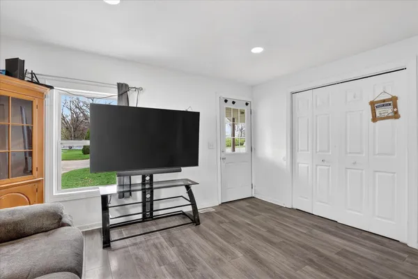 $199,900 | 236 Chestnut Avenue, Beloit, WI 53511