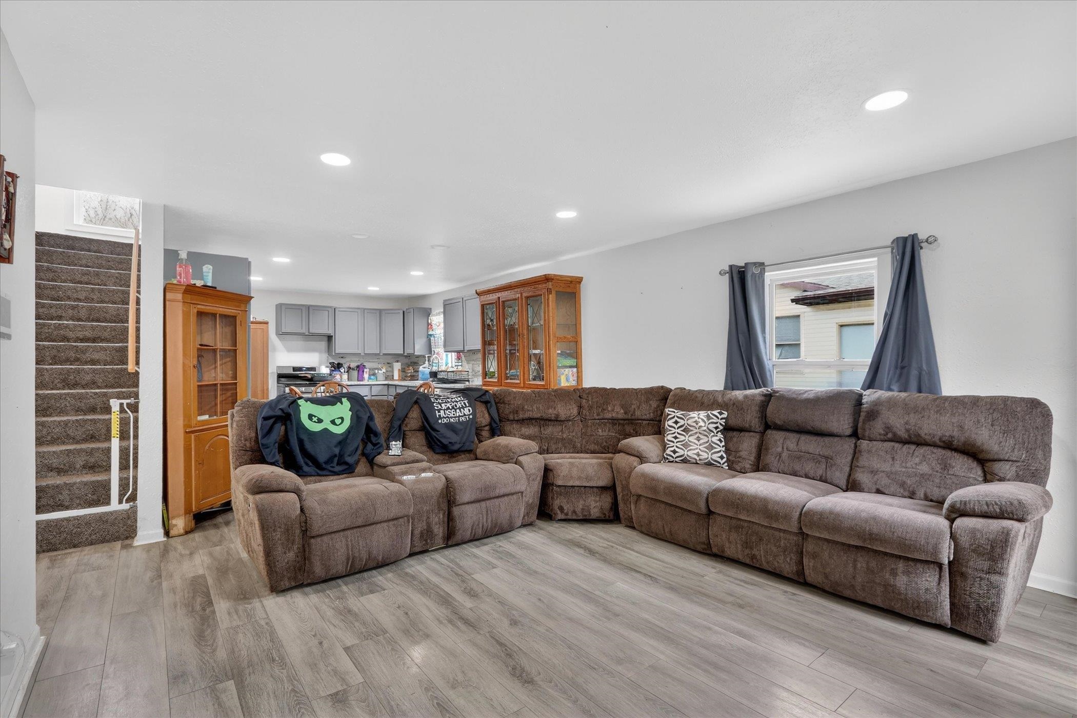 236 Chestnut Avenue Beloit, WI 53511 - Photo 9 of 35