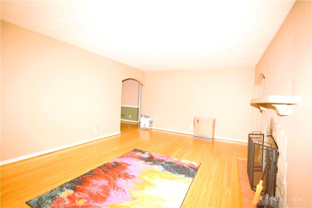 3106 Shroyer Road Dayton, OH 45429 - Photo 11 of 44 Living Room