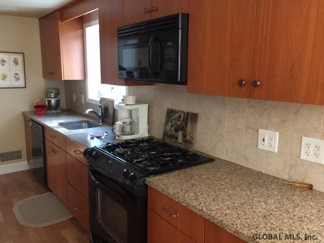8 Chestnut Hill Road North Albany, NY 12211 - Photo 12 of 18 Photo 12