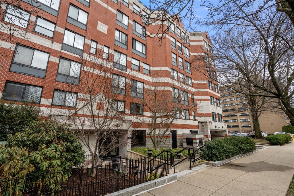 1933 Commonwealth Avenue, Unit 102 Boston, MA 02135 - Photo 19 of 20