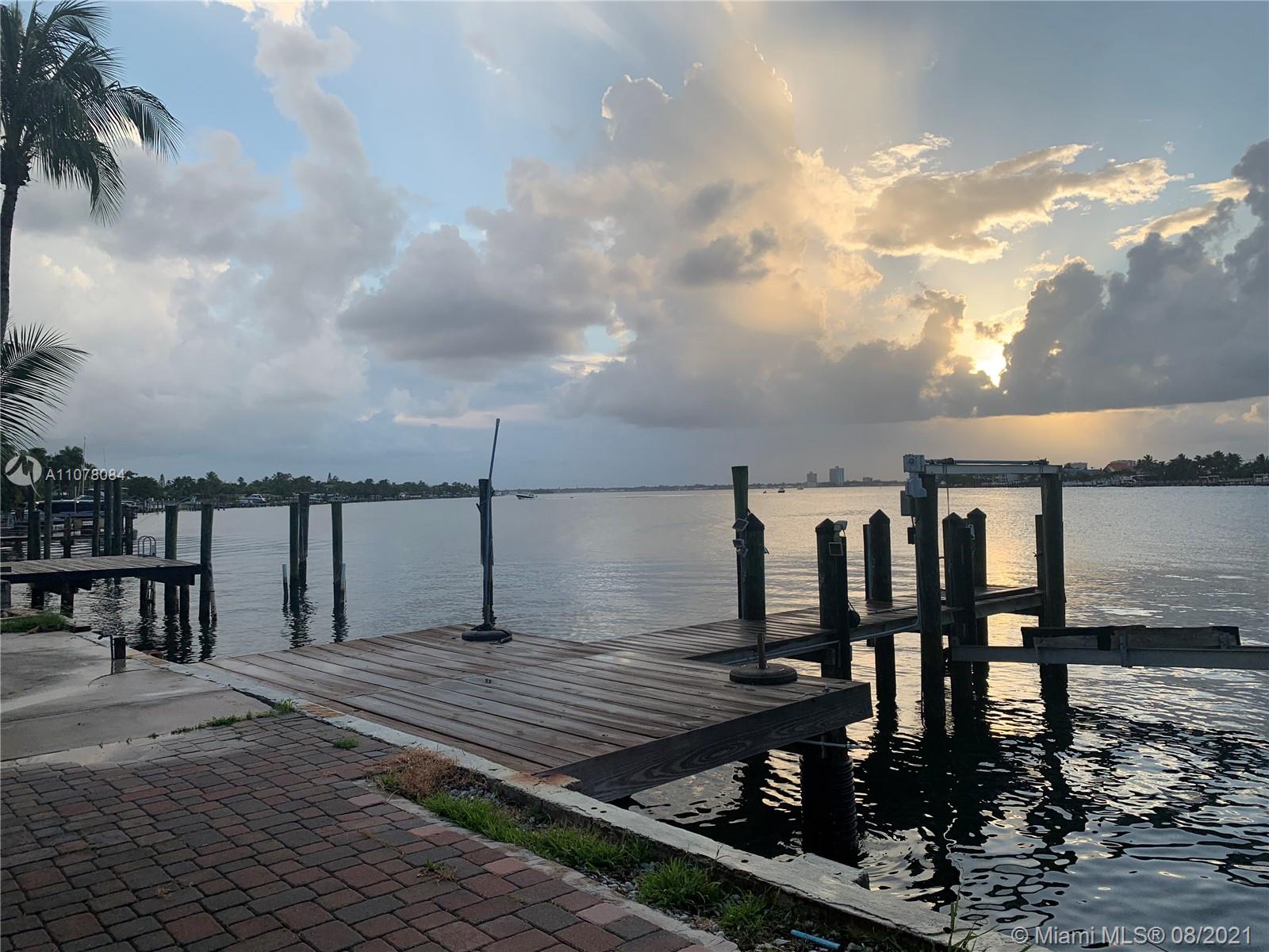 1205 North Biscayne Point Road Miami Beach, FL 33141 - Photo 2 of 31