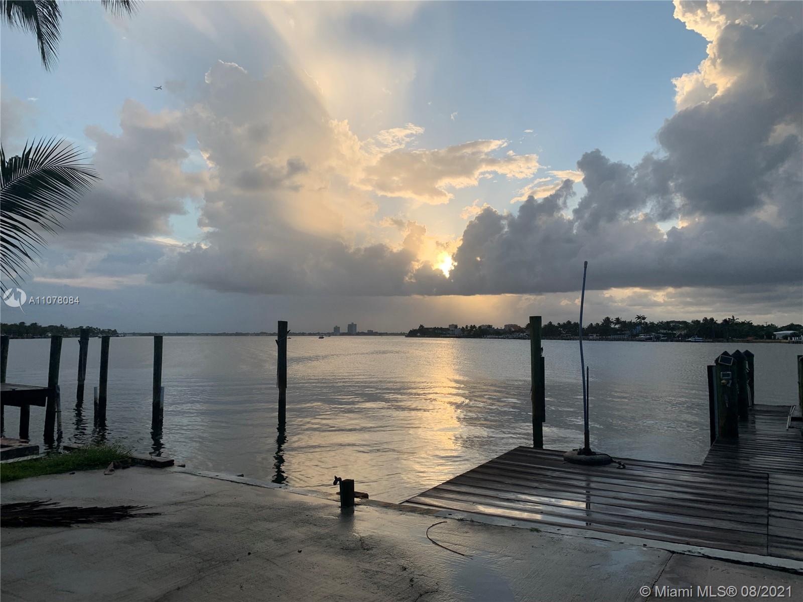 1205 North Biscayne Point Road Miami Beach, FL 33141 - Photo 28 of 31