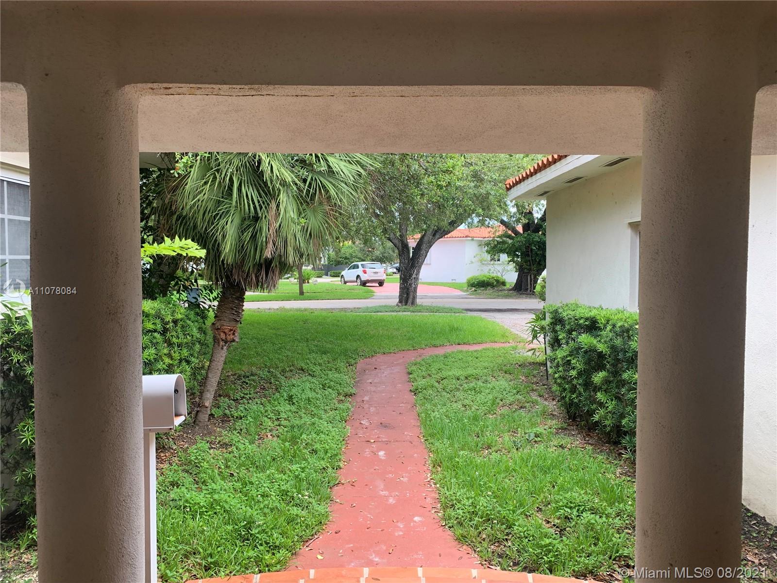 1205 North Biscayne Point Road Miami Beach, FL 33141 - Photo 4 of 31