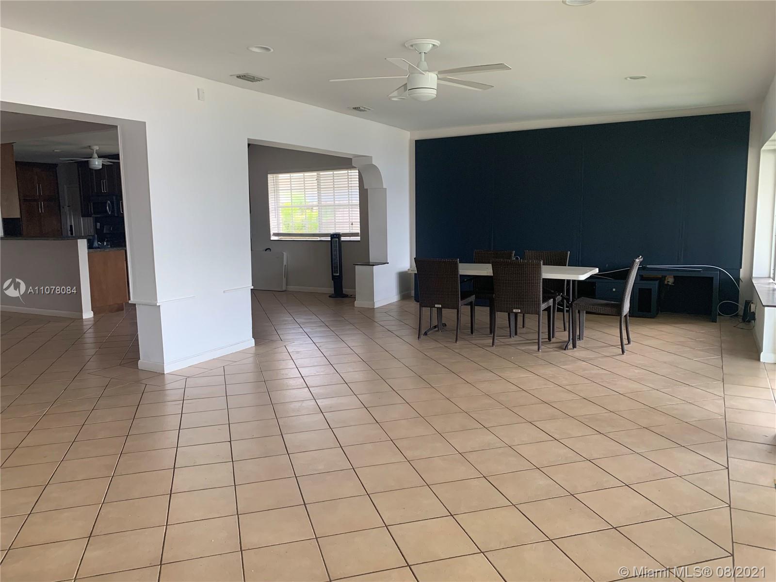 1205 North Biscayne Point Road Miami Beach, FL 33141 - Photo 7 of 31