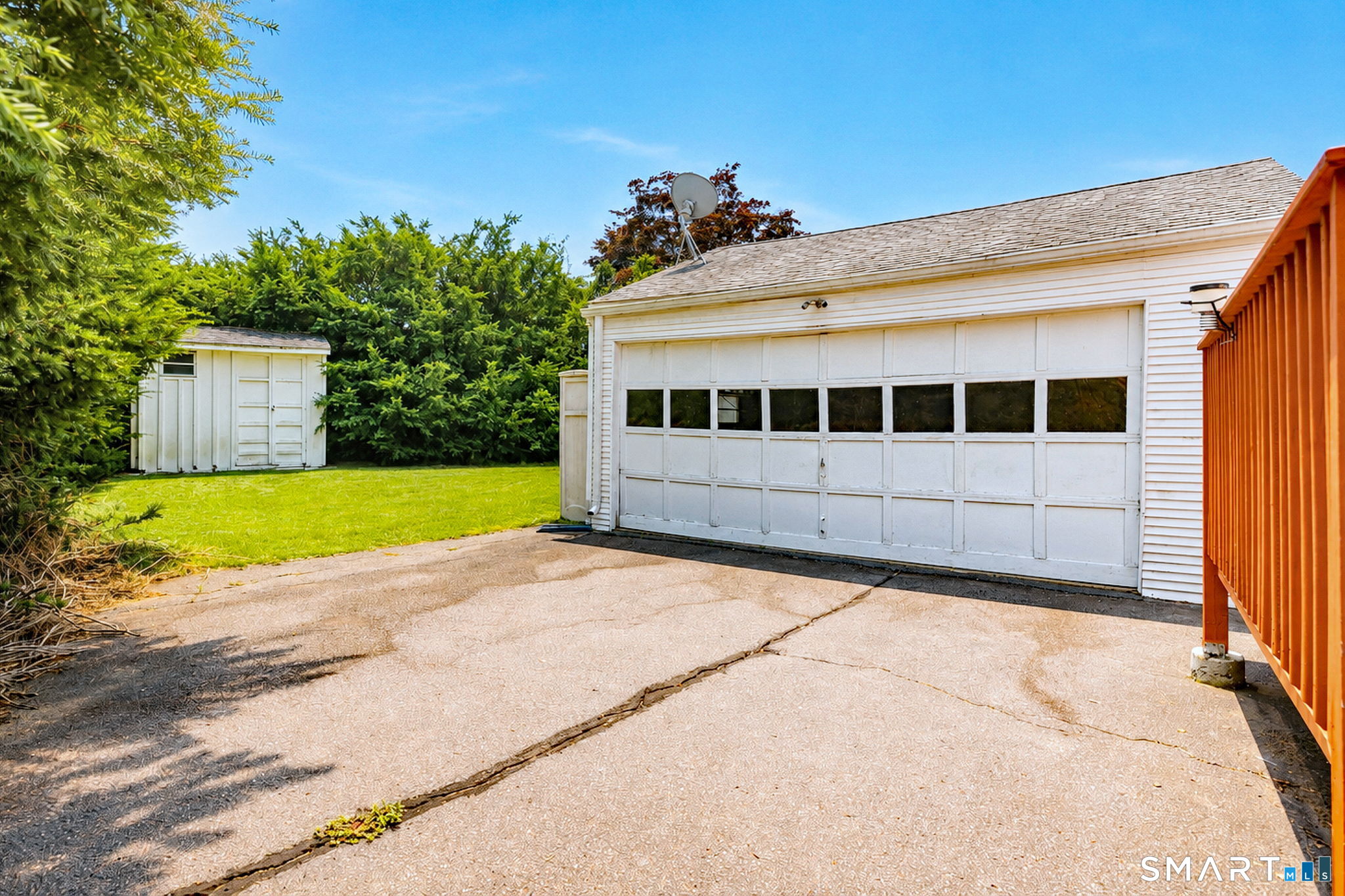 61 Northrop Road West Haven, CT 06516 - Photo 2 of 39 Gallery Image 2