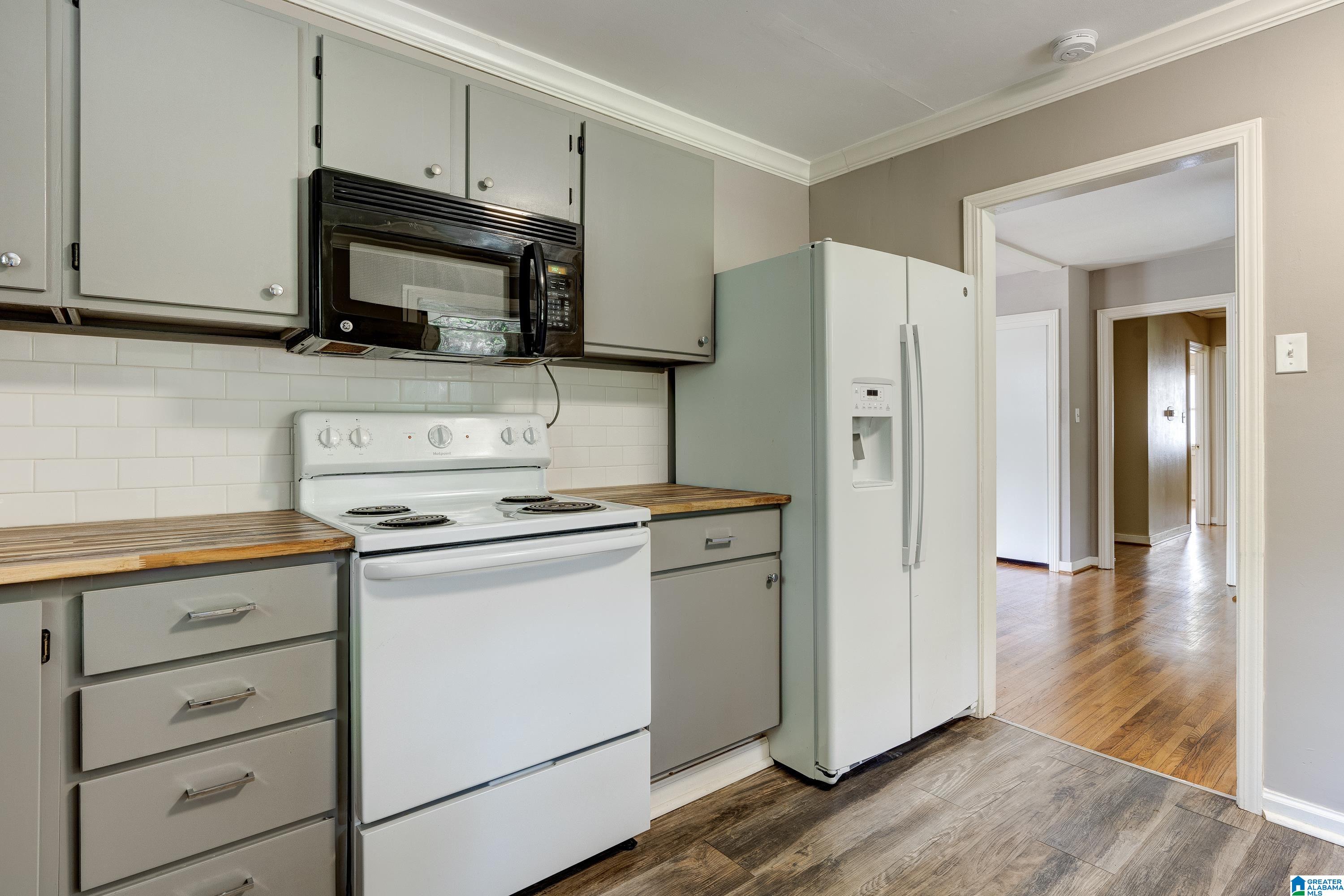 1628 Cresthill Road Birmingham, AL 35213 - Photo 14 of 30 Gallery Image 14