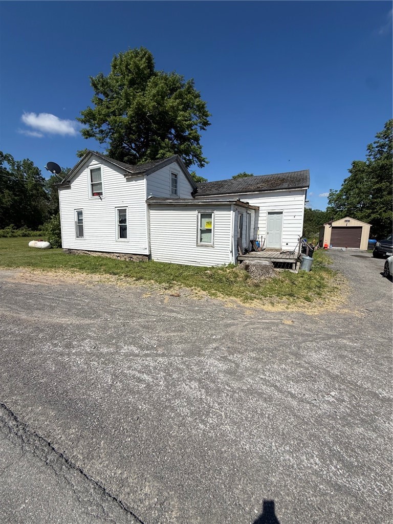 4335 Salt Works Road Shelby, NY 14103 - Photo 2 of 9