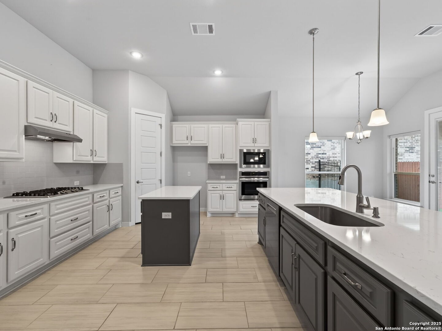 119 Branson Falls Drive Boerne, TX 78006 - Photo 14 of 33