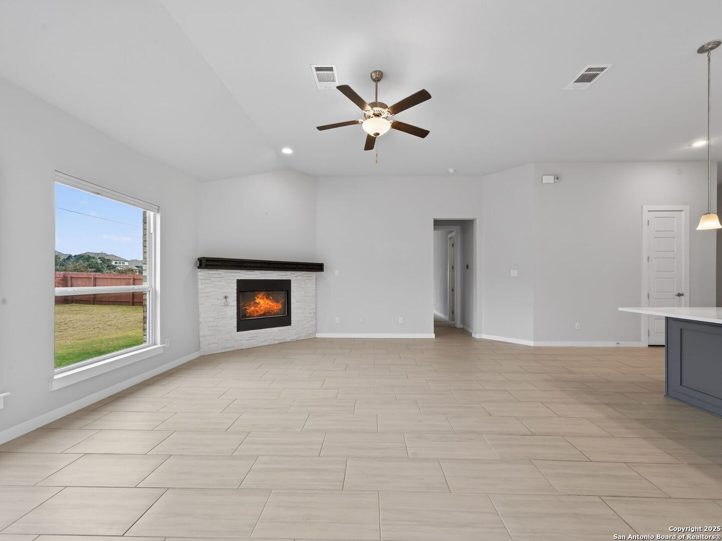 119 Branson Falls Drive Boerne, TX 78006 - Photo 9 of 33