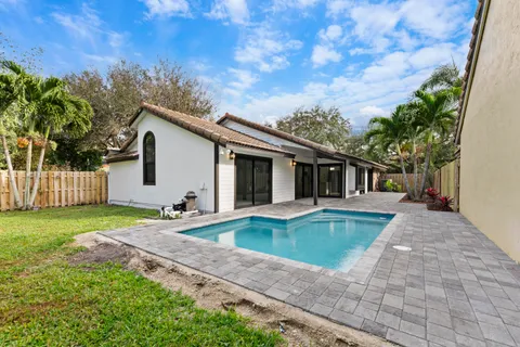 $725,000 | 4165 Northwest 1st Court, Delray Beach, FL 33445