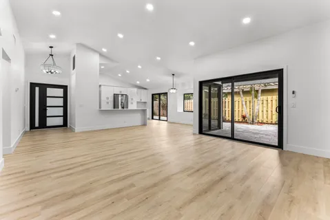 $725,000 | 4165 Northwest 1st Court, Delray Beach, FL 33445