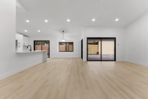 $660,000 | 4165 Northwest 1st Court, Delray Beach, FL 33445