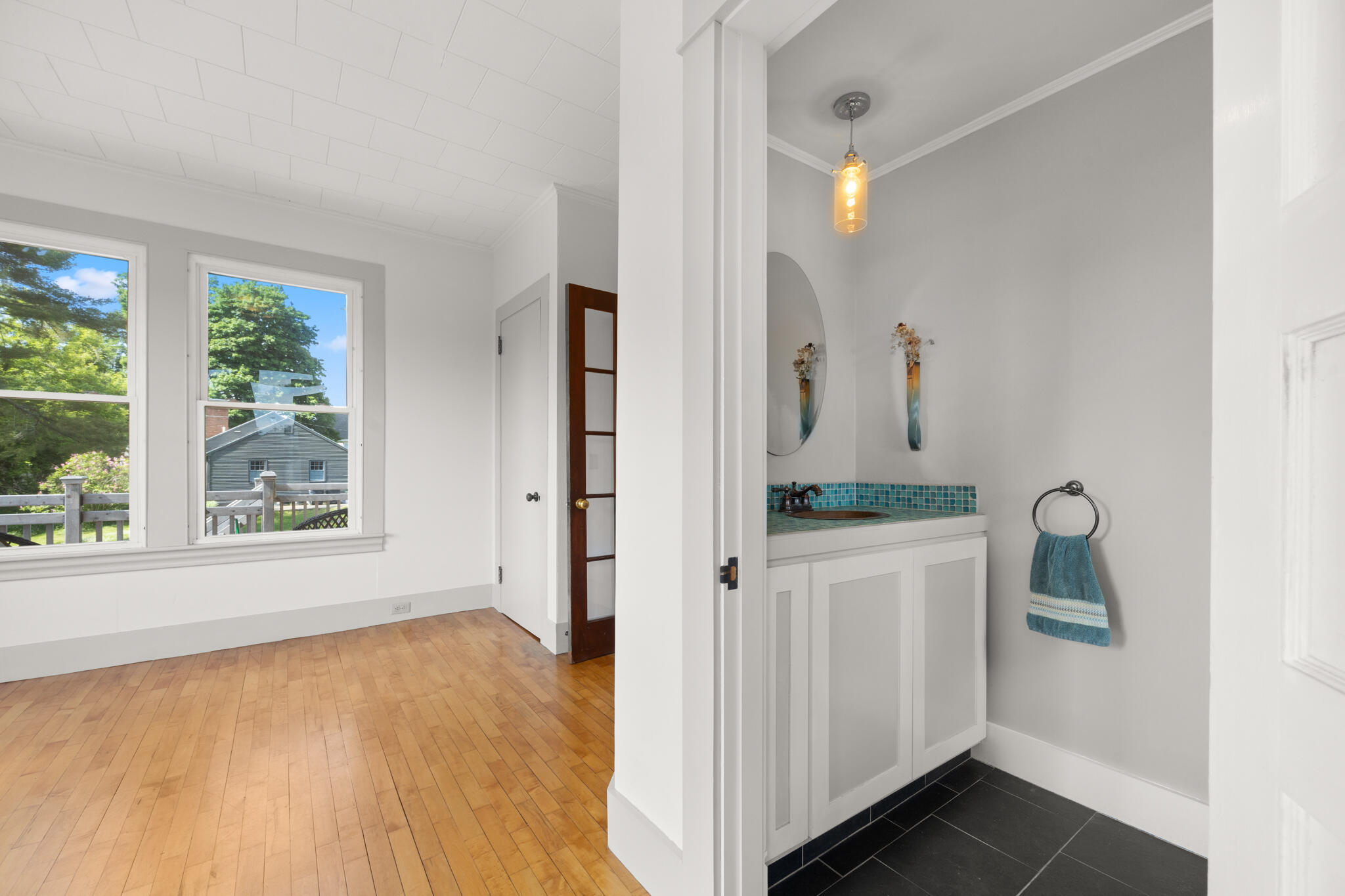 212 Main Street Orono, ME 04473 - Photo 21 of 52 !st Floor Bath