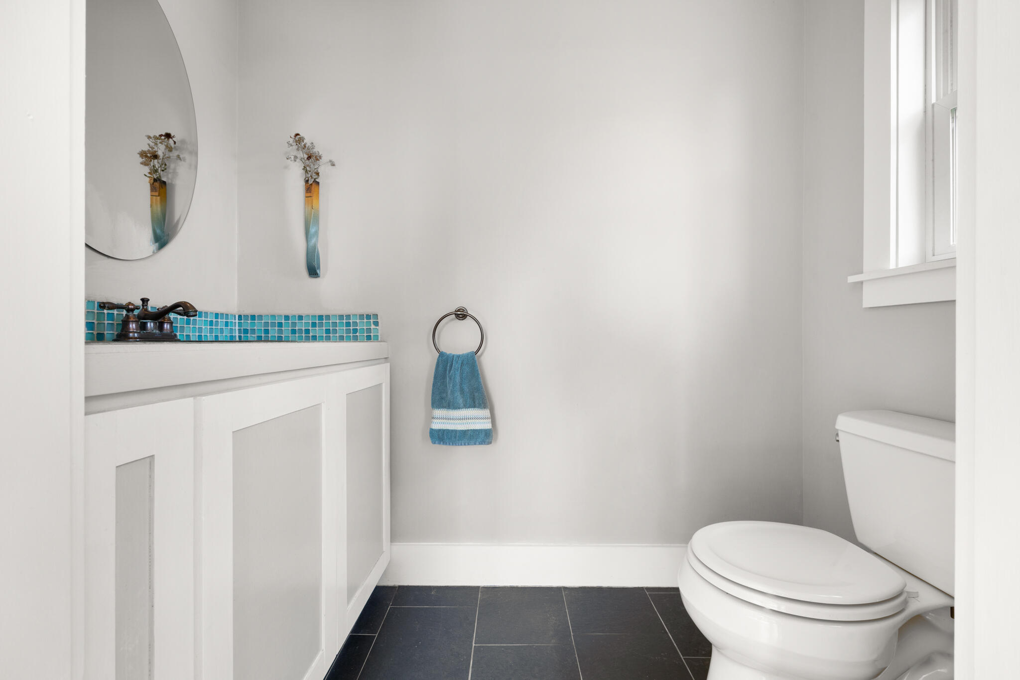 212 Main Street Orono, ME 04473 - Photo 22 of 52 1st Floor Bath