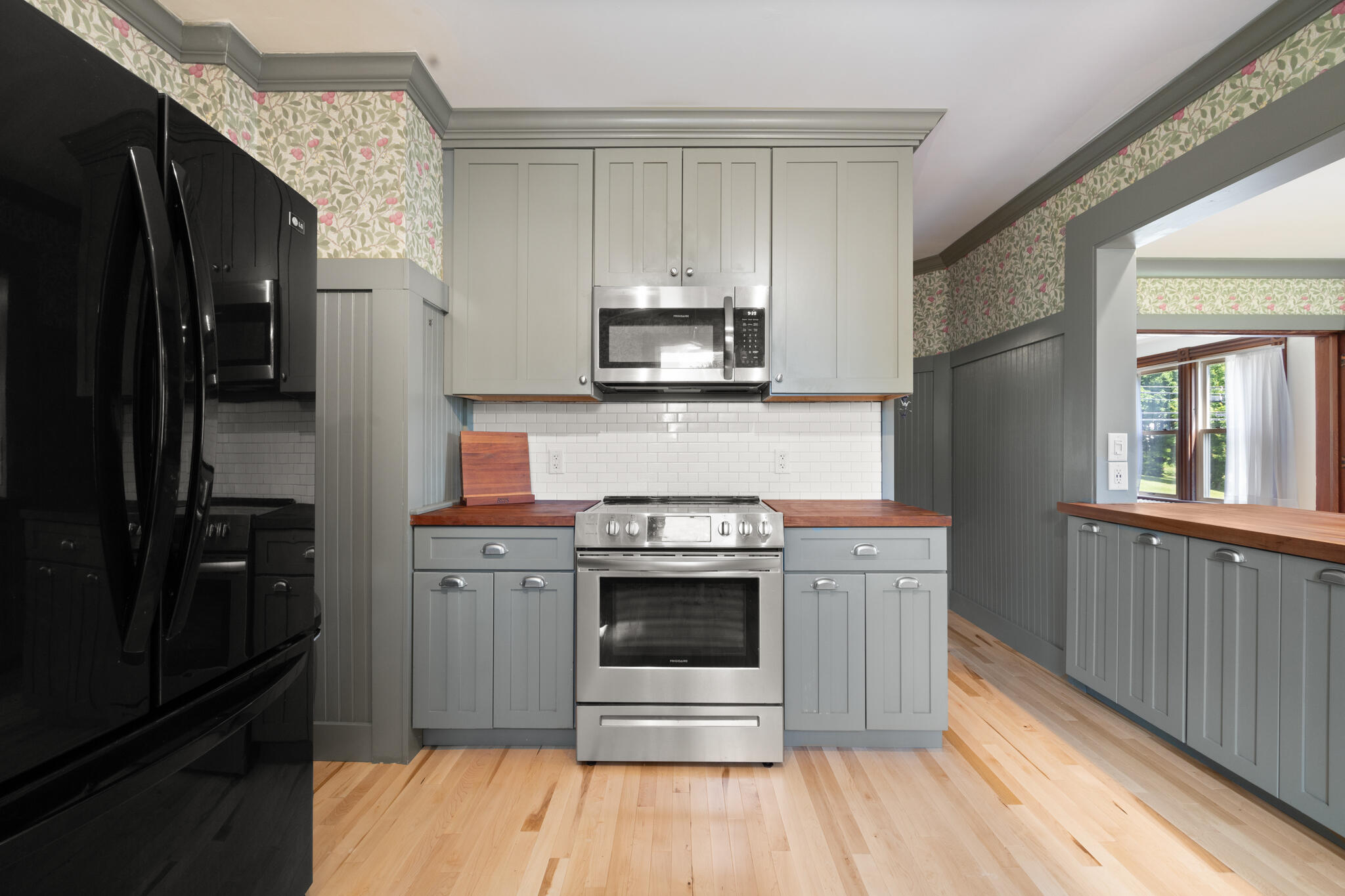 212 Main Street Orono, ME 04473 - Photo 8 of 52 kitchen