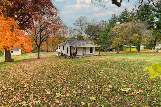 $239,000 | 1117 1st Street, Platte City, MO 64079