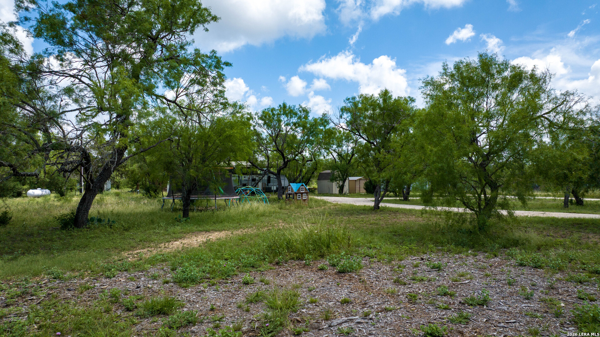 1231 B & R Road Vanderpool, TX 78885 - Photo 10 of 34 Gallery Image 10