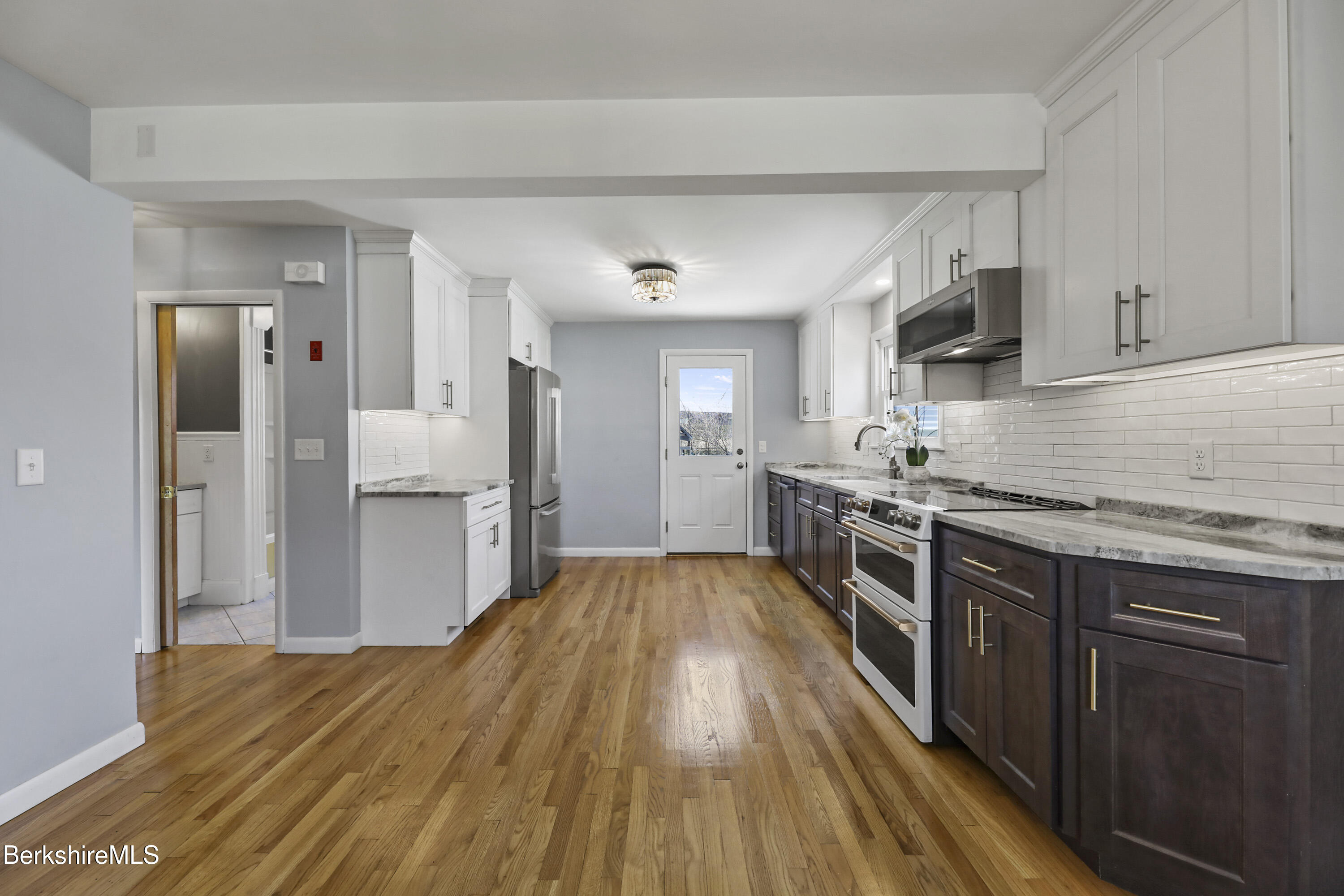 28 State Street Pittsfield, MA 01201 - Photo 12 of 42 65 Kitchen