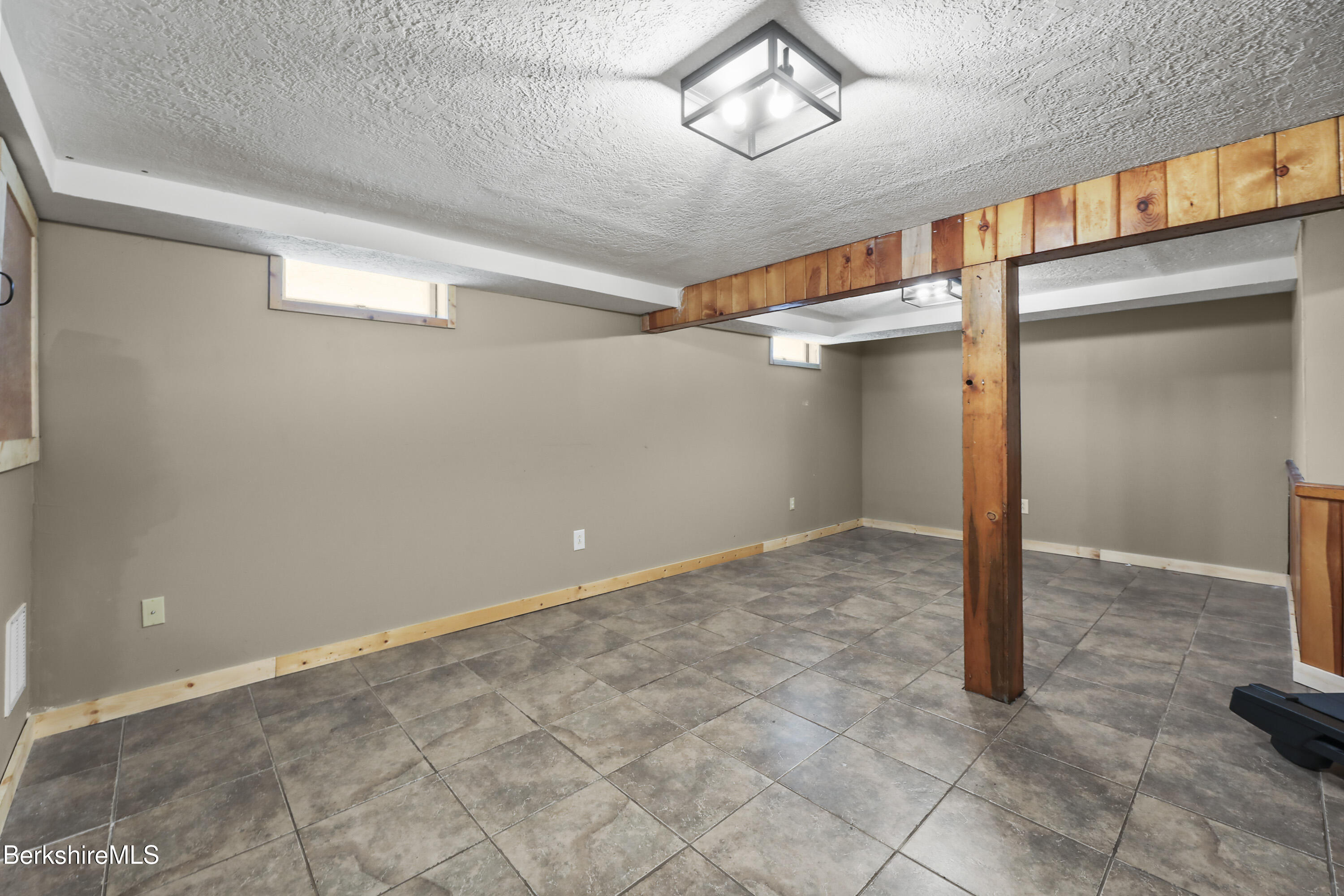 28 State Street Pittsfield, MA 01201 - Photo 26 of 42 145 Lower Level