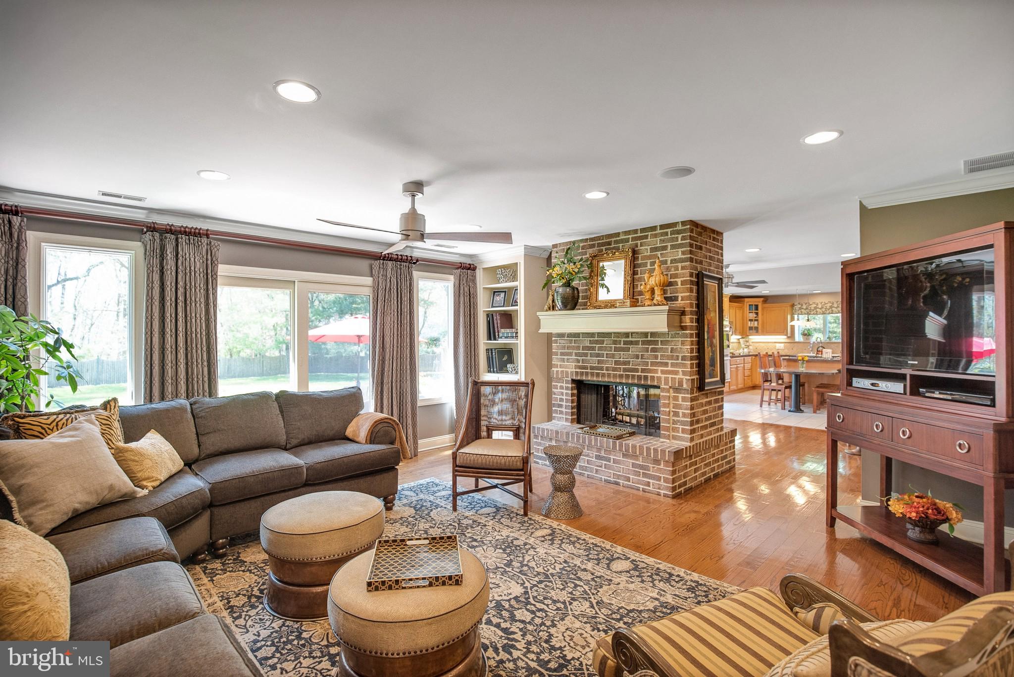 124 Tuckahoe Road Sewell, NJ 08080 - Photo 4 of 30 Gallery Image 4