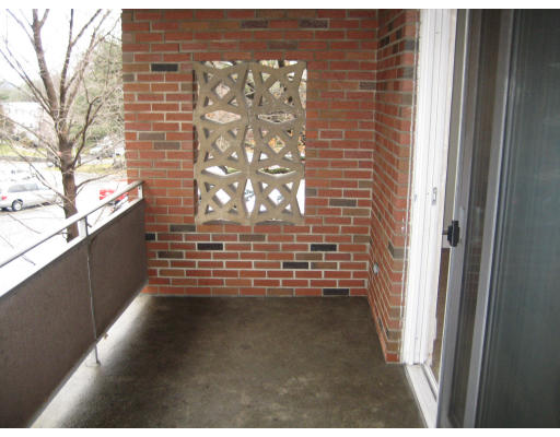 62 Jacqueline Road, Unit 12 Waltham, MA 02452 - Photo 11 of 14 Gallery Image 11