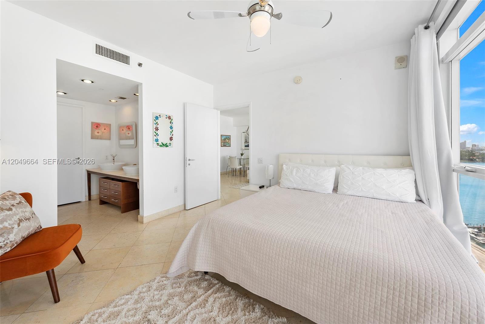 450 Alton Road, Unit 1708 Miami Beach, FL 33139 - Photo 11 of 38