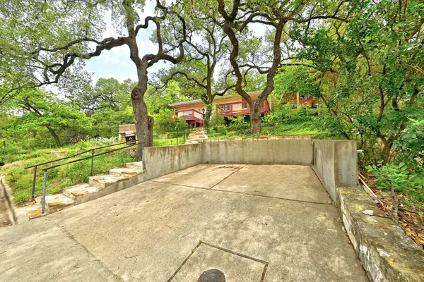 $725,000 | 2003 Alameda Drive, Austin, TX 78704