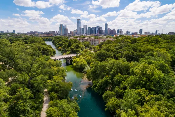 $725,000 | 2003 Alameda Drive, Austin, TX 78704