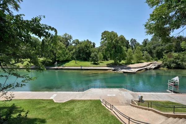 $725,000 | 2003 Alameda Drive, Austin, TX 78704