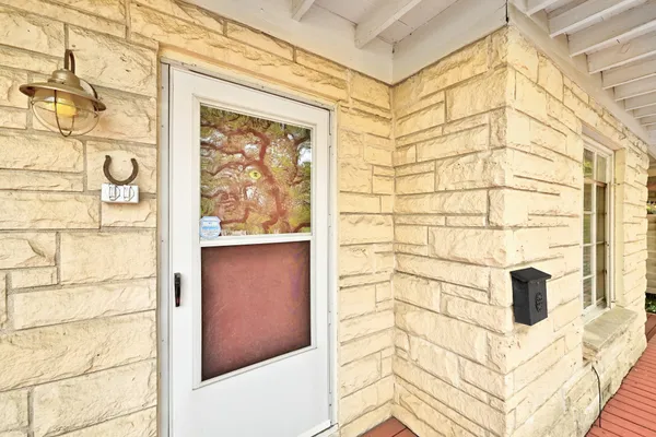 $725,000 | 2003 Alameda Drive, Austin, TX 78704