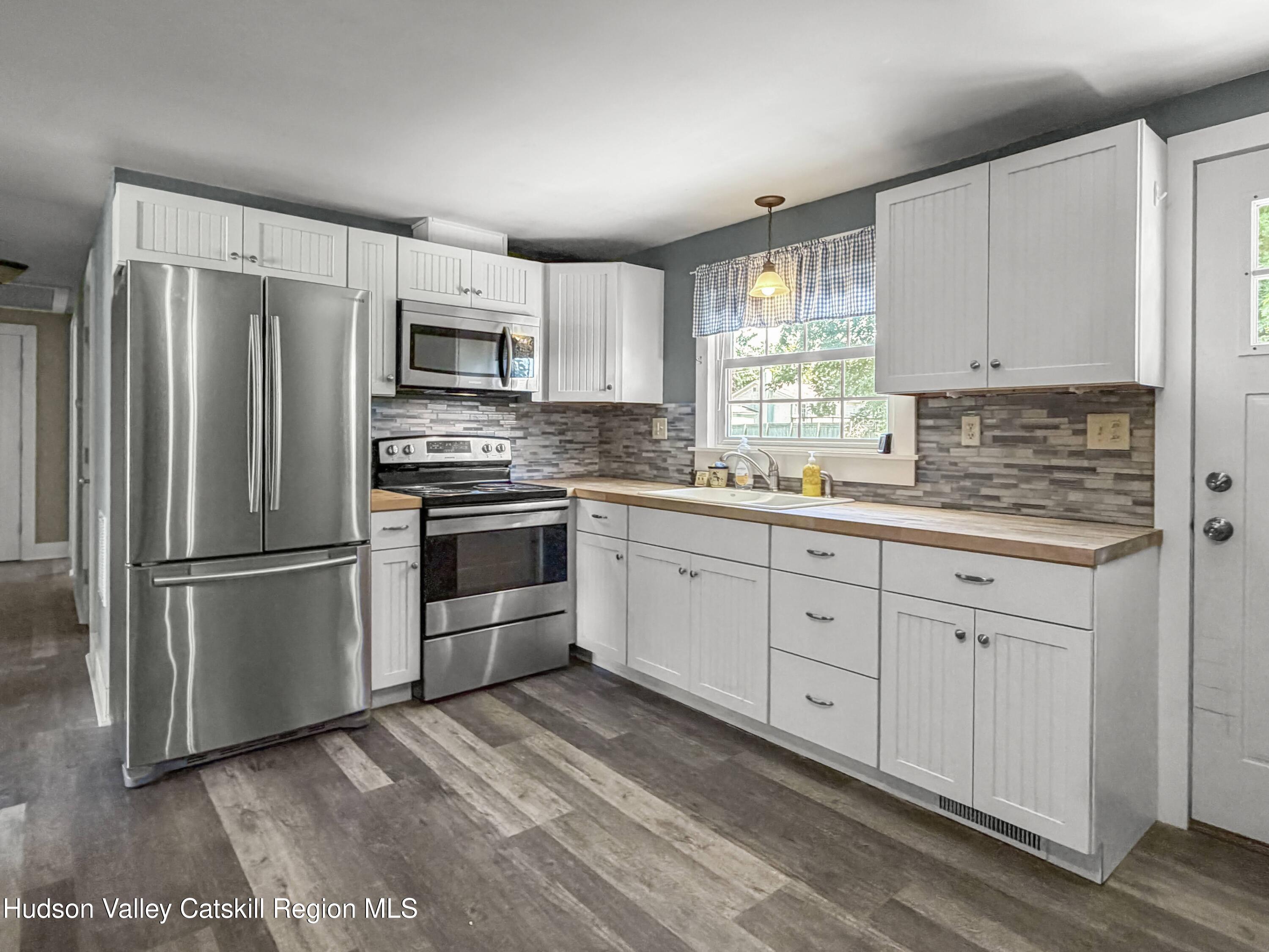 14 Regal Road Stuyvesant, NY 12173 - Photo 6 of 18 IMG_3965