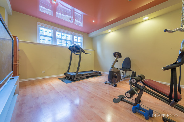 1270 Georgetown Way Vernon Hills, IL 60061 - Photo 24 of 25 a view of a room with gym equipment